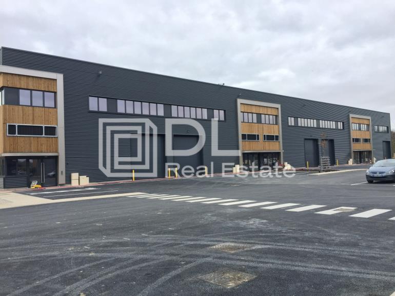Vaires Sur Marne Lentrepot De La Honte