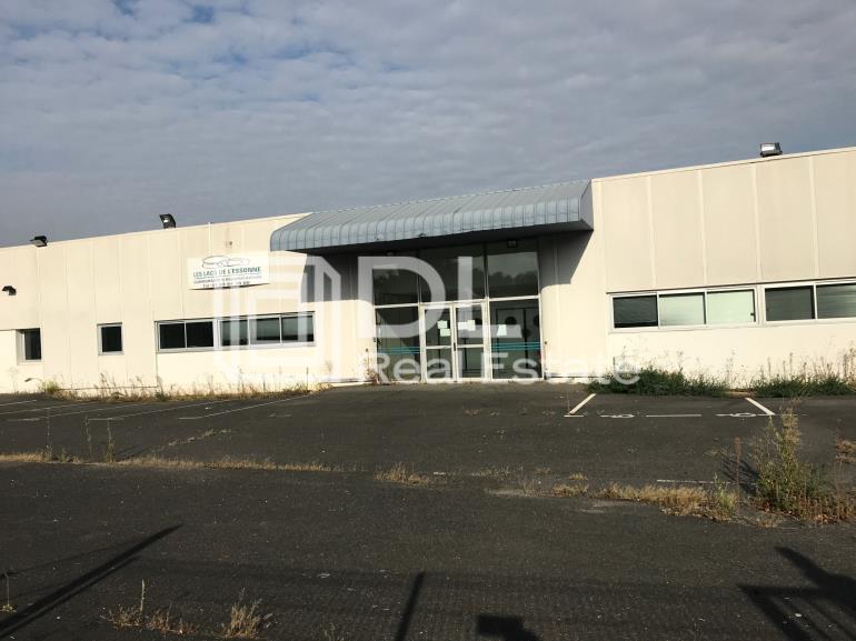 Entrepôt à vendre à Viry-Châtillon - 2 710 m²