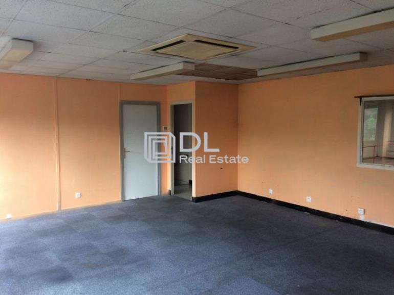 Entrepôt à louer à Bondoufle - 711 m²