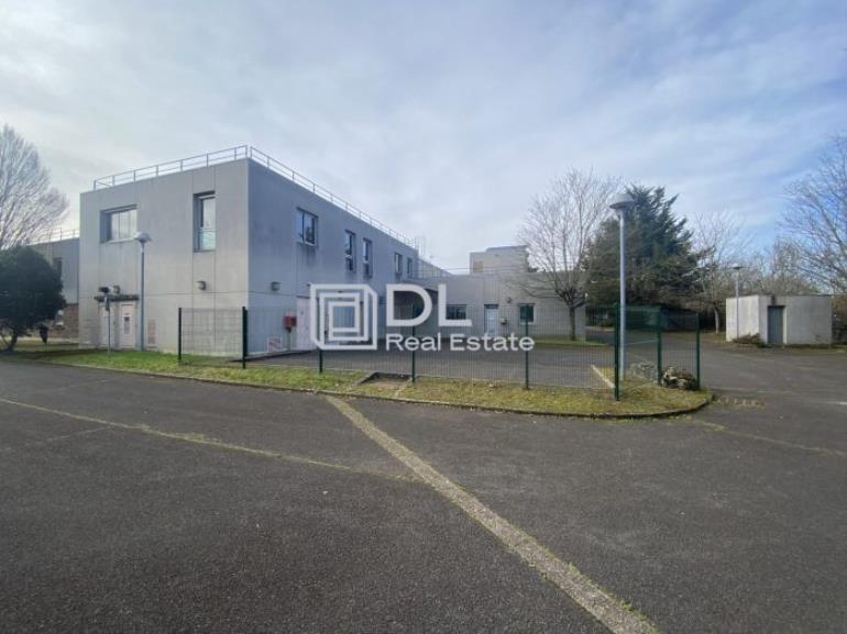 Entrepôt à louer à Savigny-le-Temple - 1 191 m²