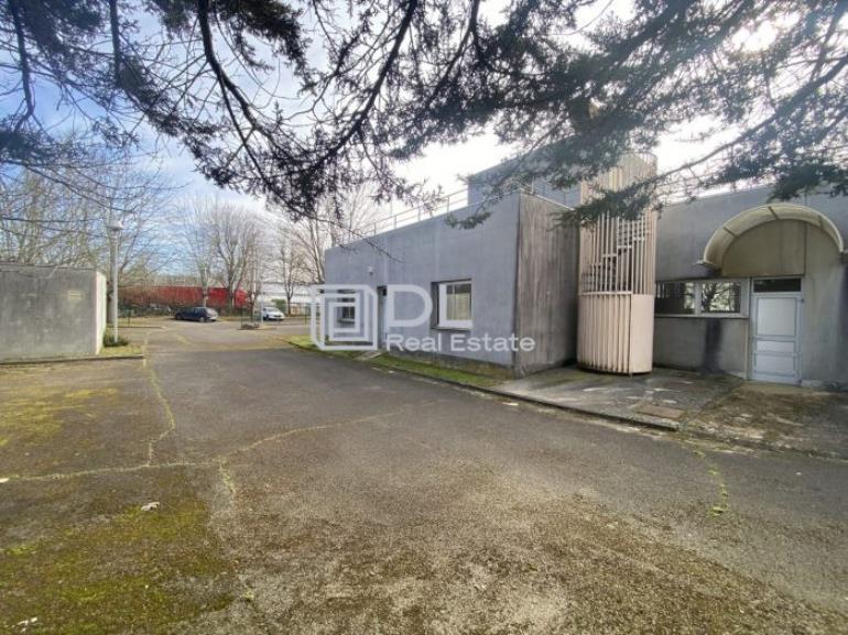 Entrepôt à louer à Savigny-le-Temple - 1 191 m²