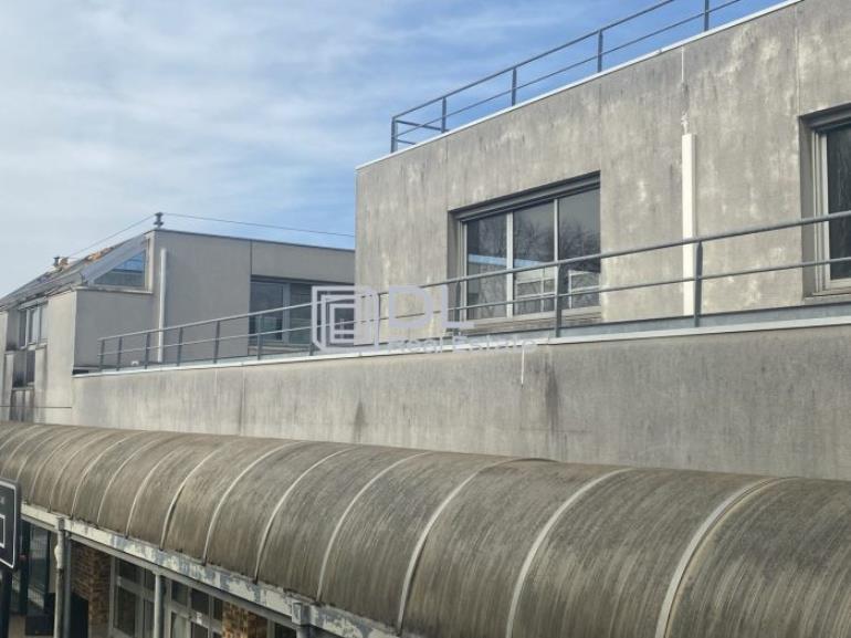Entrepôt à louer à Savigny-le-Temple - 1 191 m²