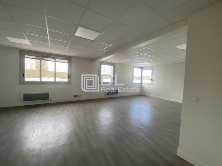 Entrepôt à louer à Savigny-le-Temple - 1 191 m²