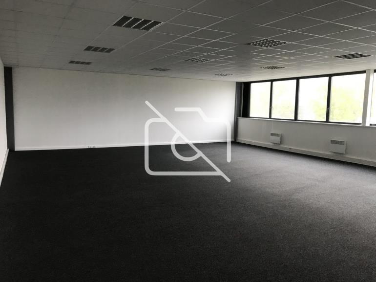 Entrepôt à louer à Lisses - 1 148 m²
