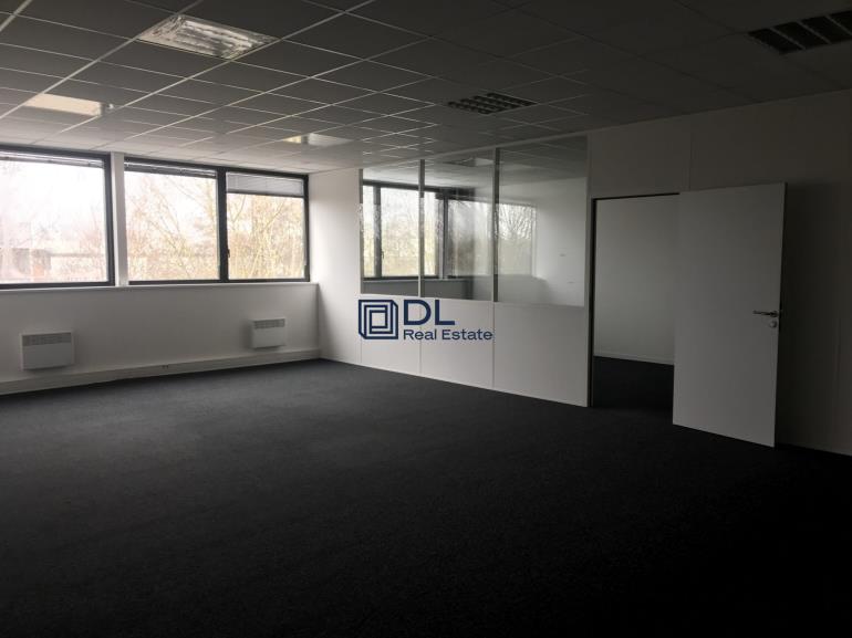 Entrepôt à louer à Lisses - 1 686 m²