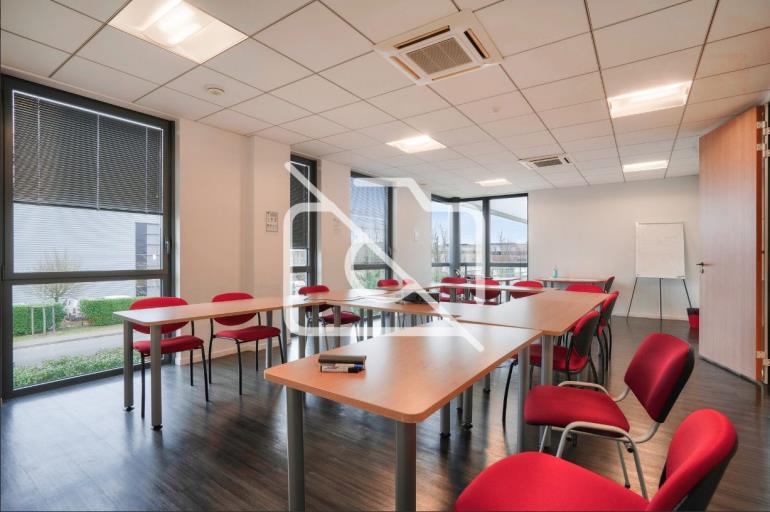 Entrepôt à louer à Croissy-Beaubourg - 9 199 m²