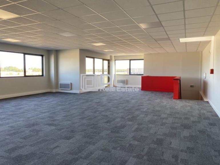 Entrepôt à louer à Bailly-Romainvilliers - 1 432 m²