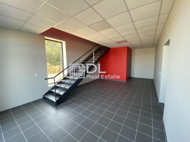 Entrepôt à louer à Bailly-Romainvilliers - 1 432 m²