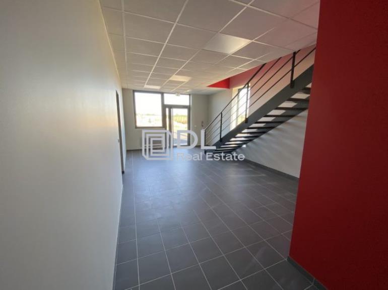 Entrepôt à louer à Bailly-Romainvilliers - 1 432 m²