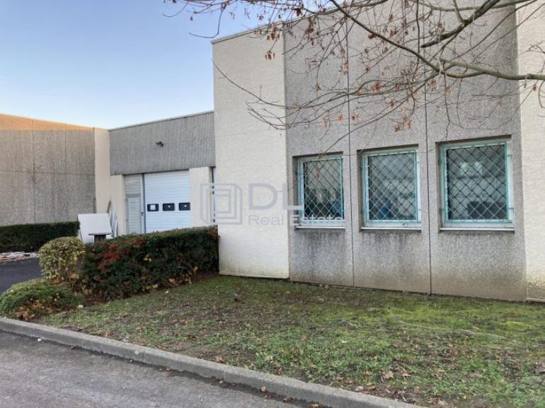 Entrepôt à louer à Lognes - 385 m²