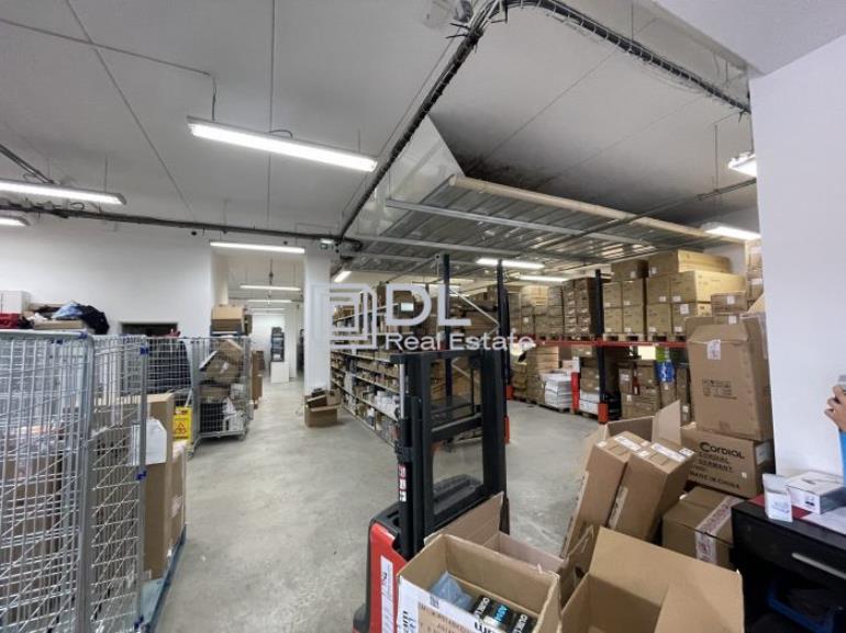 Entrepôt à louer à Pantin - 523 m²