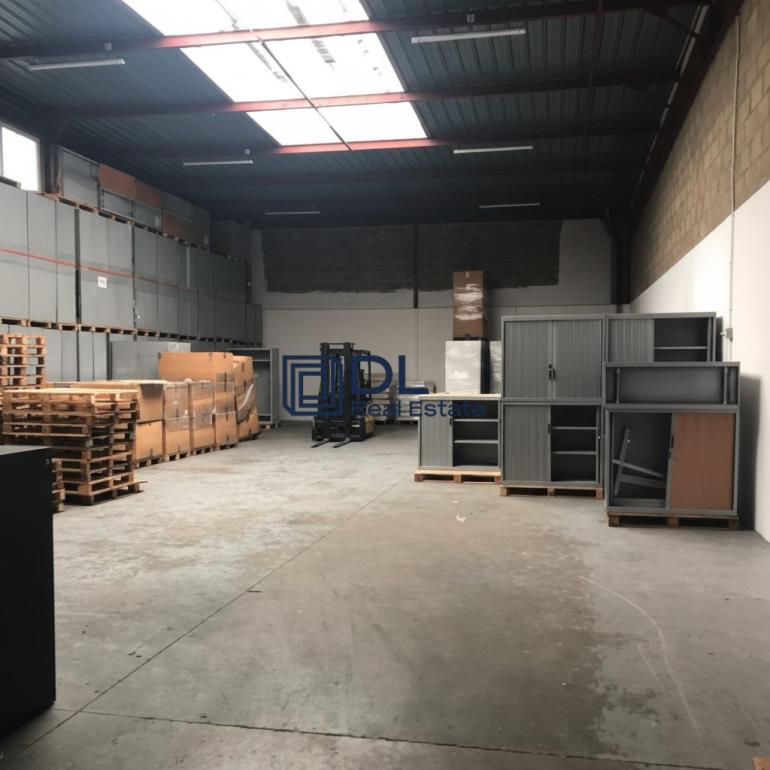 Entrepôt à louer à Collégien - 349 m²
