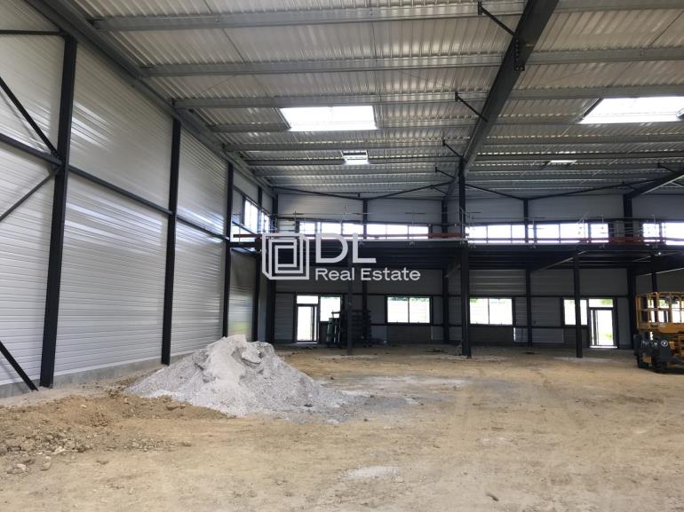 Entrepôt à vendre à Moissy-Cramayel - 421 m²