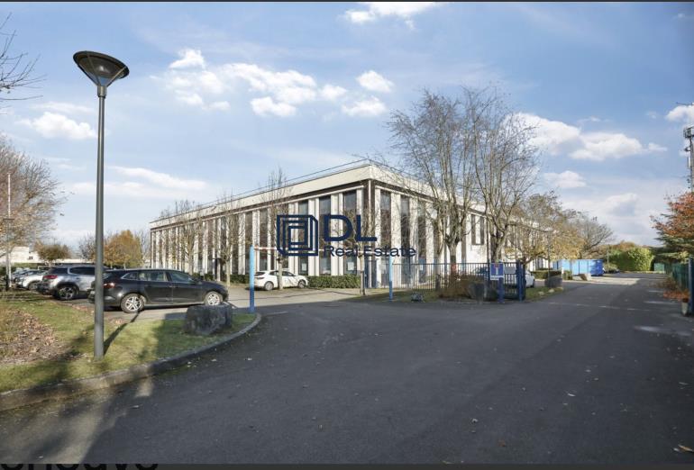 Entrepôt à louer à Villeneuve-d Ascq - 1 816 m²