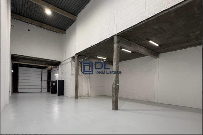 Entrepôt à louer à Villeneuve-d Ascq - 1 816 m²