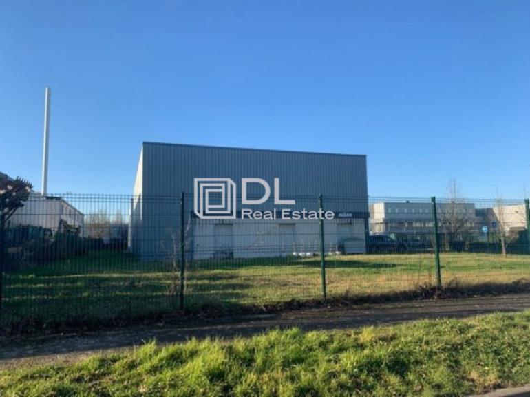 Entrepôt à vendre à Servon - 350 m²