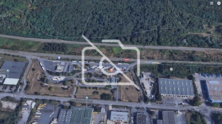 Terrain à louer à Bondoufle - 8 000 m²