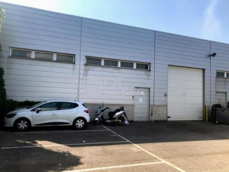 Entrepôt à louer à Vitry-sur-Seine - 900 m²