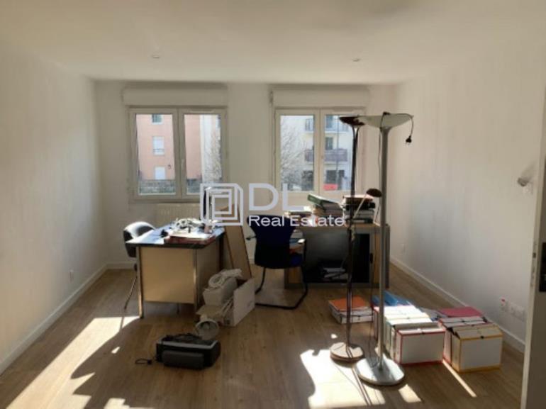 Entrepôt à vendre à Vigneux-sur-Seine - 400 m²