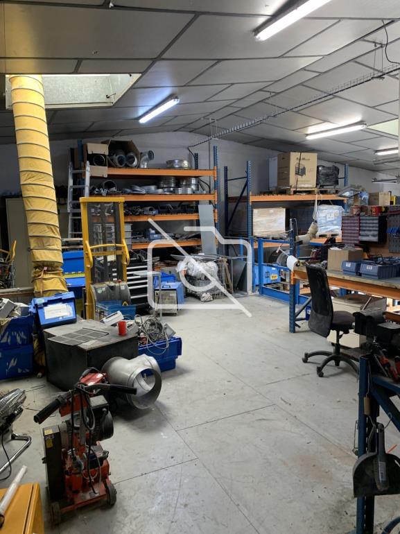 Entrepôt à vendre à Champigny-sur-Marne - 475 m²