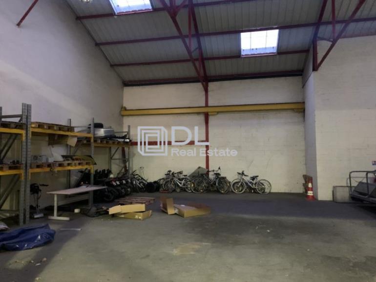 Entrepôt à louer à Saint-Maur-des-Fossés - 400 m²