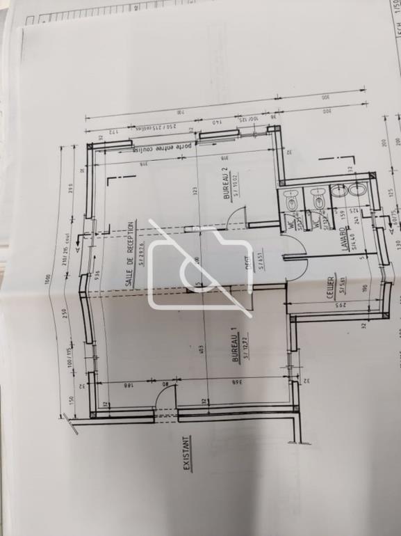 Entrepôt à vendre à Brie-Comte-Robert - 1 200 m²