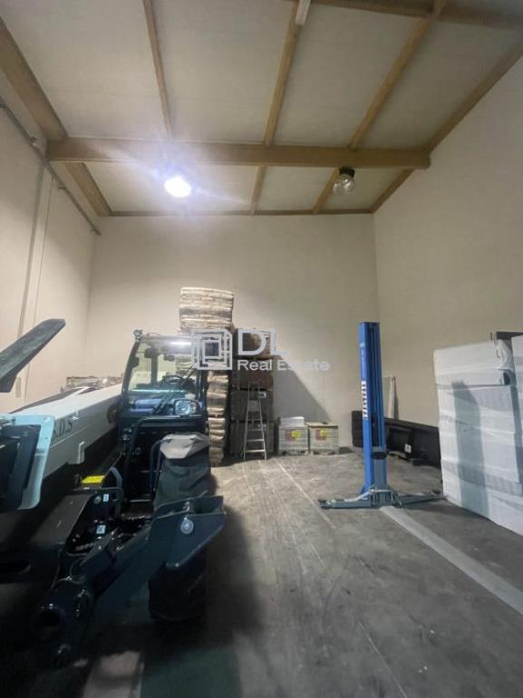 Entrepôt à louer à Varennes-Jarcy - 130 m²