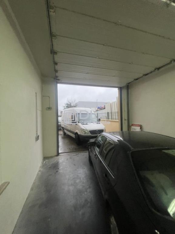 Entrepôt à louer à Varennes-Jarcy - 130 m²