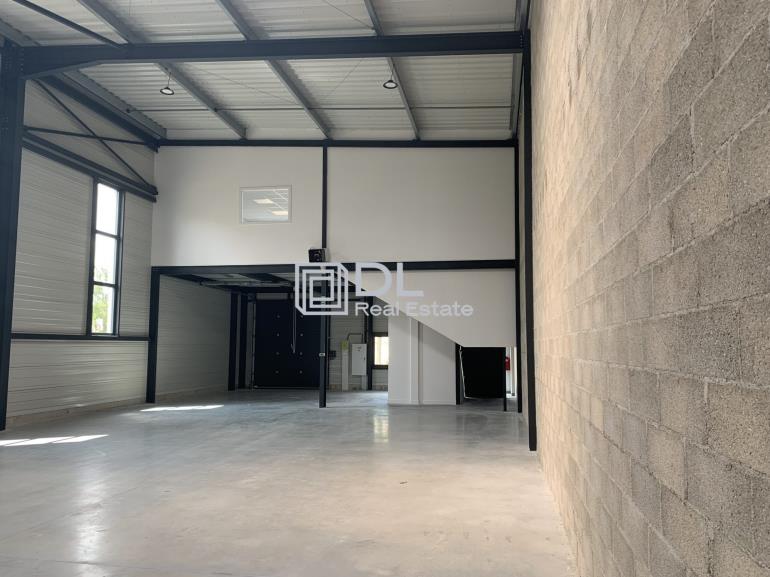 Entrepôt à louer à Villemoisson-sur-Orge - 876 m²