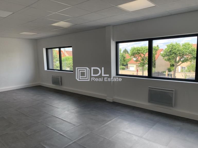 Entrepôt à louer à Villemoisson-sur-Orge - 876 m²