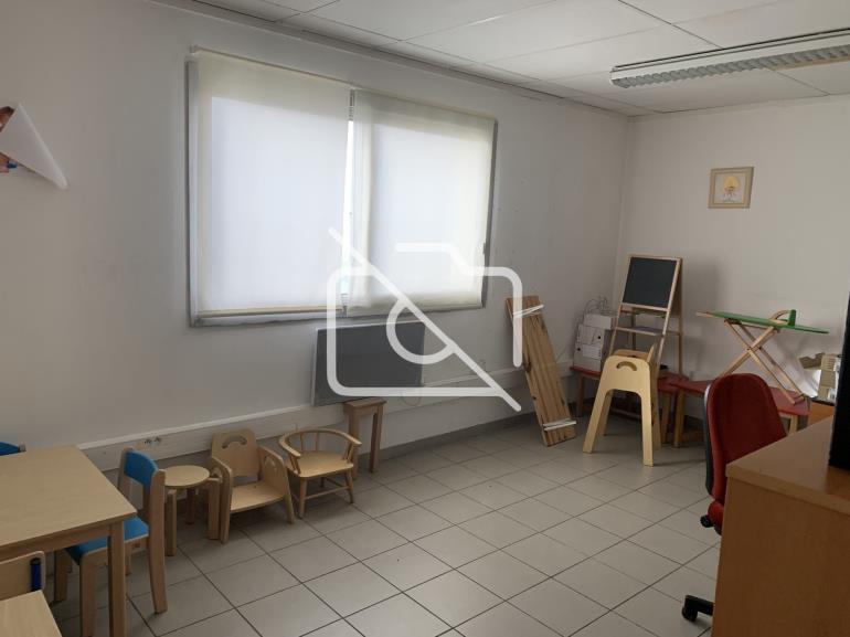 Entrepôt à vendre à Brétigny-sur-Orge - 1 220 m²