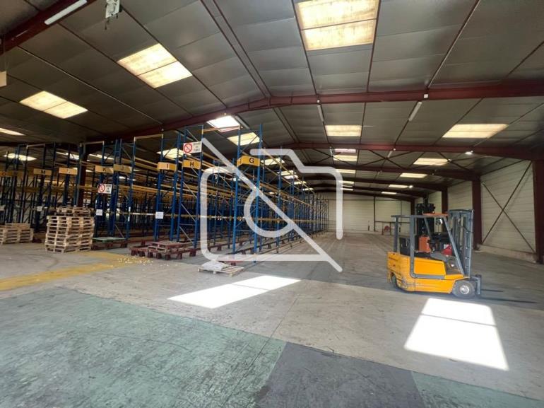 Entrepôt à louer à Mitry-Mory - 3 000 m²