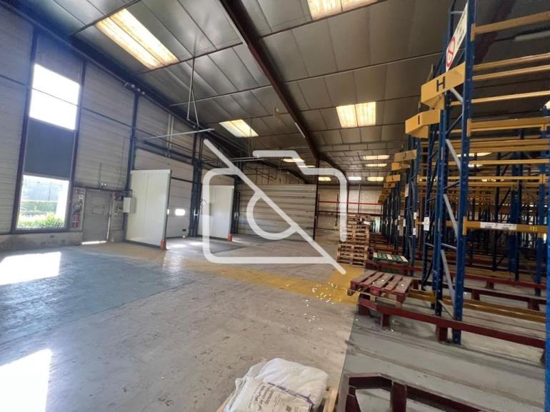 Entrepôt à louer à Mitry-Mory - 3 000 m²