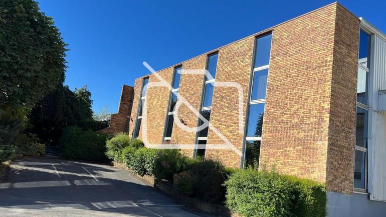 Entrepôt à louer à Mitry-Mory - 3 000 m²
