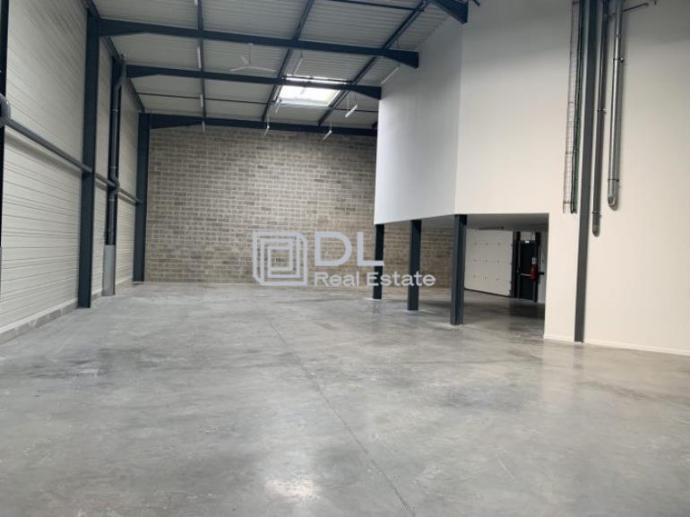 Entrepôt à louer à Grigny - 2 179 m²