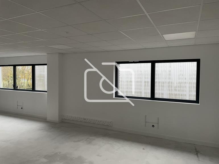 Entrepôt à louer à Bussy-Saint-Georges - 1 145 m²