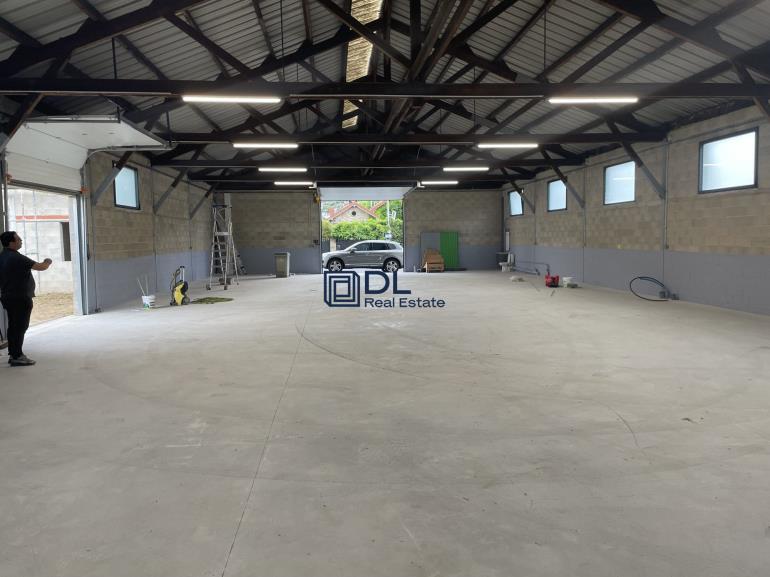 Entrepôt à louer à Brunoy - 472 m²