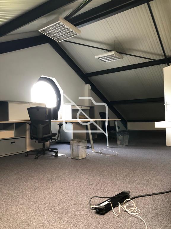 Entrepôt à louer à Brie-Comte-Robert - 400 m²