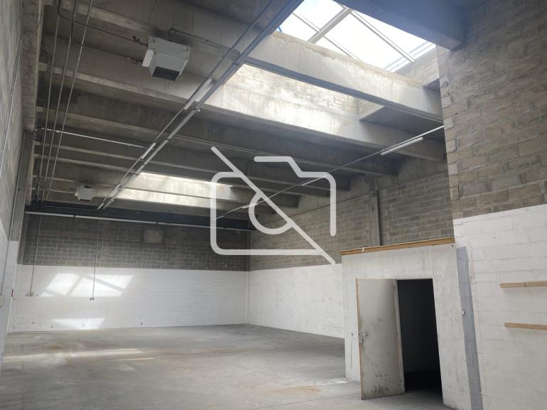 Entrepôt à louer à Aulnay-sous-Bois - 1 469 m²