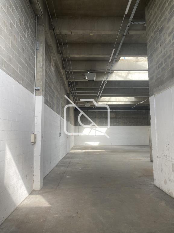 Entrepôt à louer à Aulnay-sous-Bois - 1 469 m²