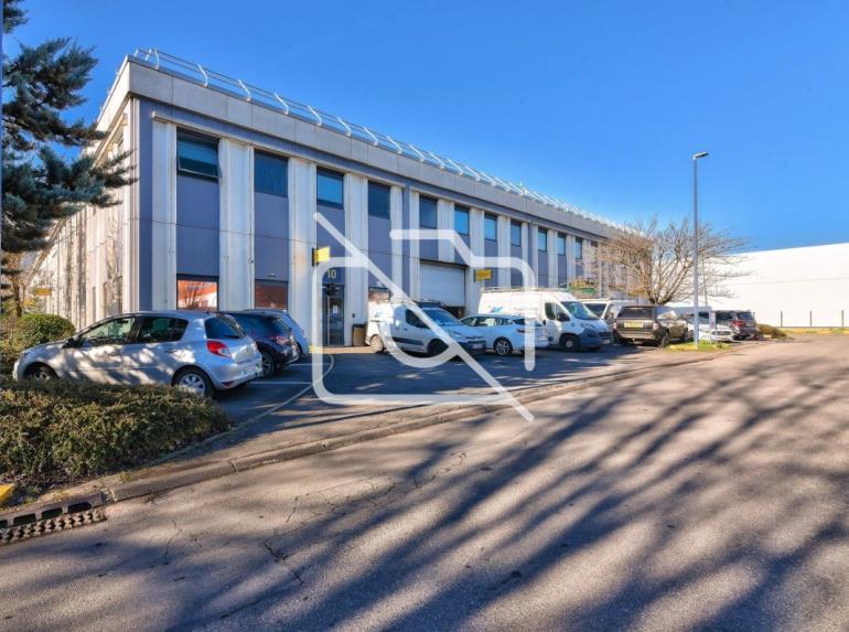 Entrepôt à louer à Aulnay-sous-Bois - 1 469 m²