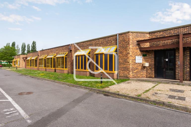 Entrepôt à louer à Croissy-Beaubourg - 1 459 m²