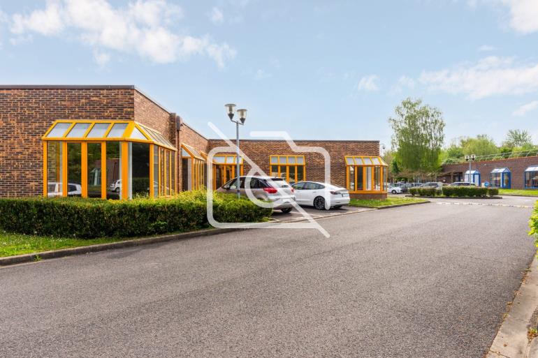 Entrepôt à louer à Croissy-Beaubourg - 1 459 m²
