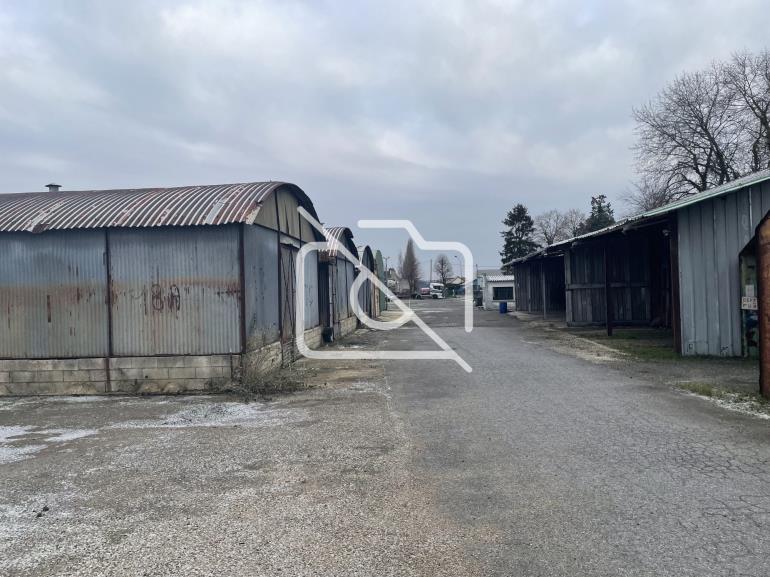 Terrain à louer à Santeny - 13 033 m²