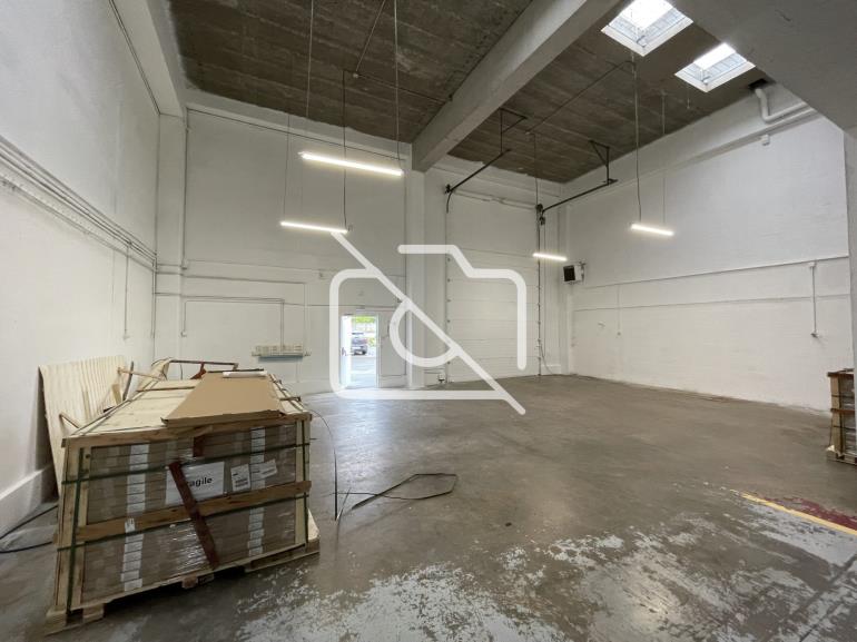 Entrepôt à louer à Vitry-sur-Seine - 720 m²