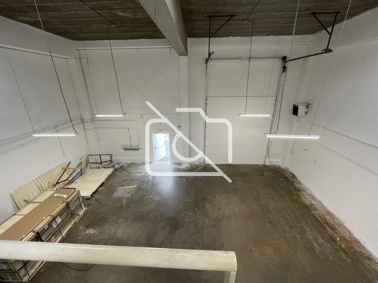 Entrepôt à louer à Vitry-sur-Seine - 720 m²