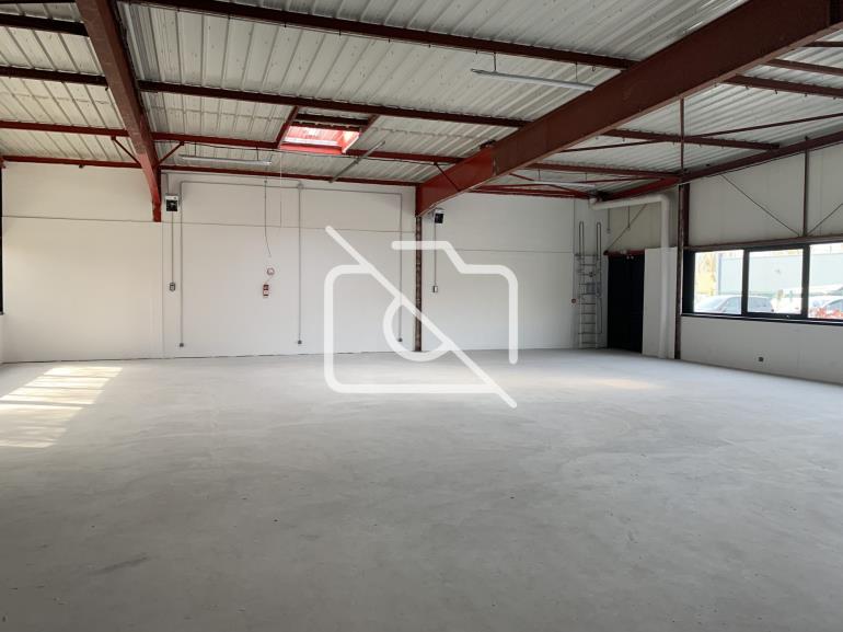 Entrepôt à louer à Villebon-sur-Yvette - 567 m²