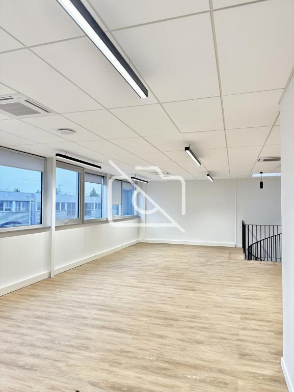 Entrepôt à louer à Bonneuil-sur-Marne - 1 725 m²