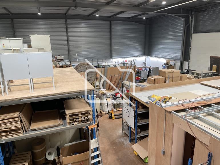 Entrepôt à louer à Gretz-Armainvilliers - 450 m²