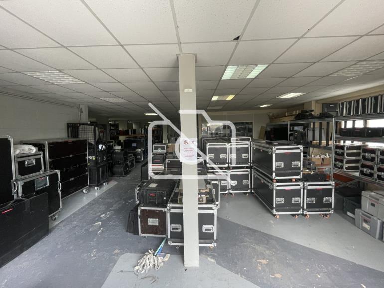 Entrepôt à vendre à Lagny-sur-Marne - 820 m²